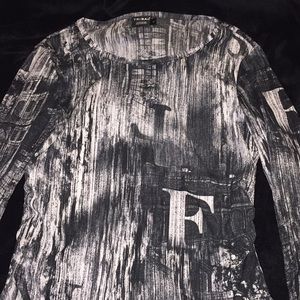 Tribal top